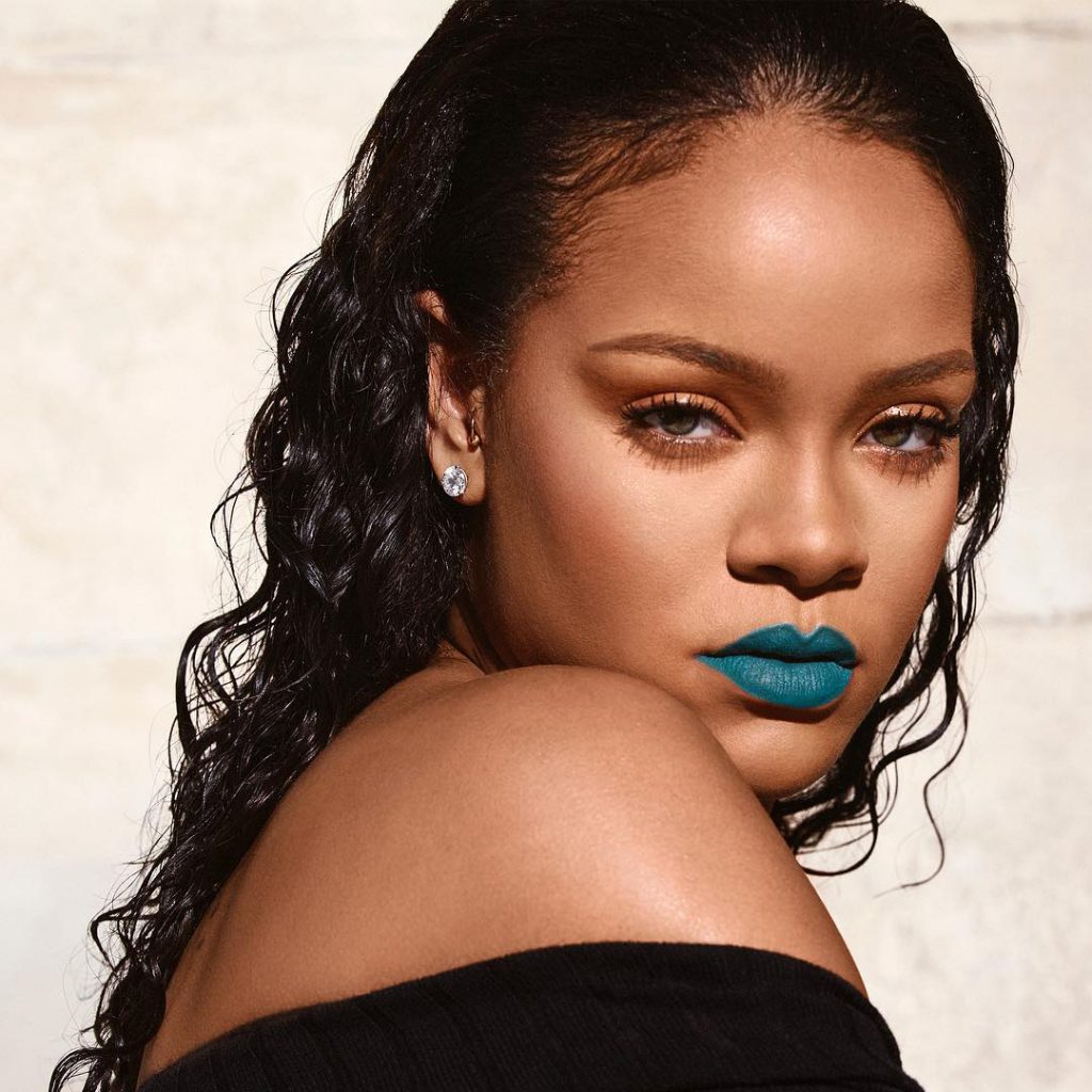 Rihanna photo