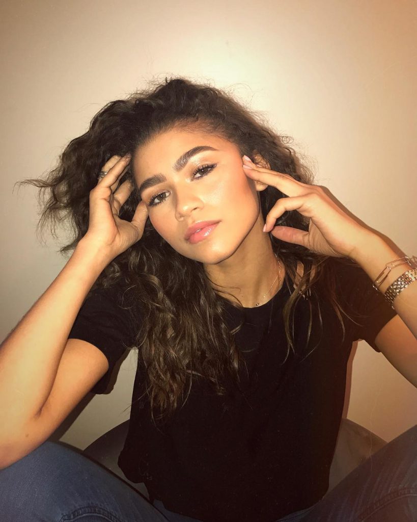 Zendaya photo 4